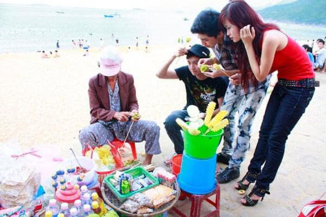 Hình ảnh thời quê mùa của Đông Nhi, Ngô Kiến Huy, Noo Phước Thịnh