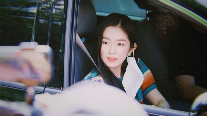 Đi làm về cũng đẹp lung linh: đúng là đẳng cấp nhan sắc của mỹ nữ Kpop