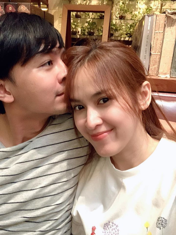 Mẹ bầu Đông Nhi thần thái ngút ngàn, Phượng Chanel hội ngộ Ngọc Trinh