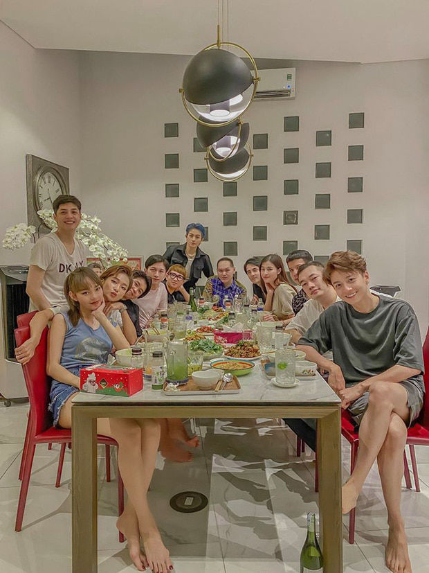 Nhã Phương và Diễm My đọ sắc, Hà Hồ khoe cận dáng bầu bí