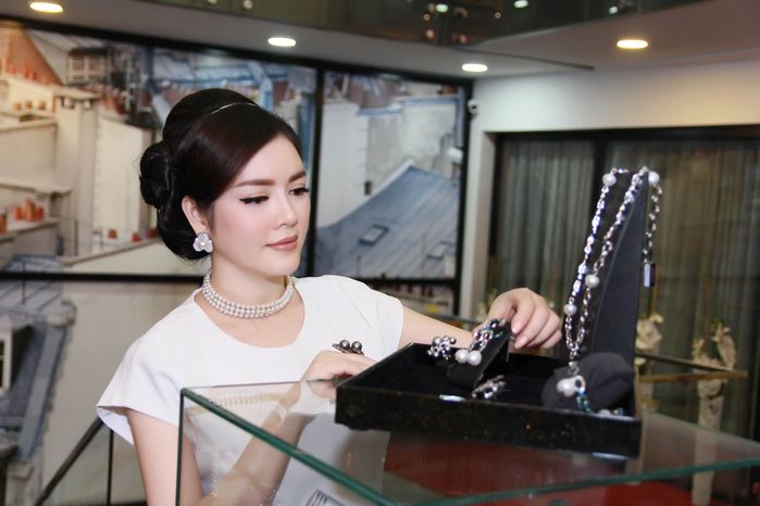 2 nữ đại gia kim cương Việt không chỉ giỏi giang còn xinh đẹp cuốn hút