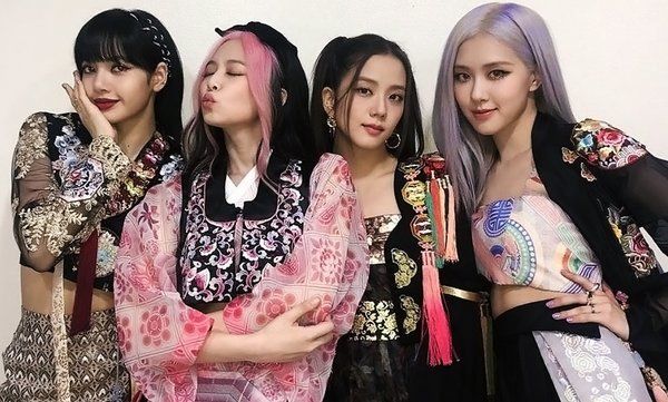 BLACKPINK live như nuốt đĩa, Knet liền mỉa mai TWICE
