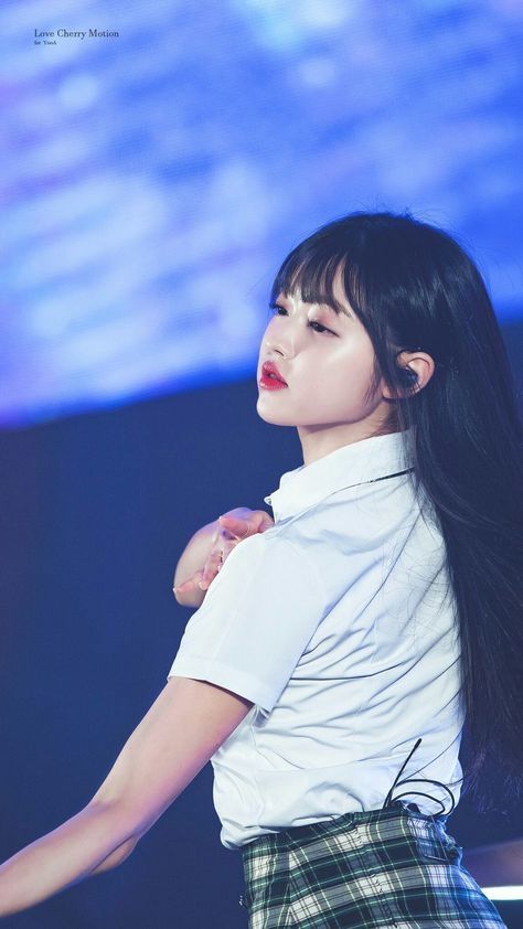 Idol nữ có góc nghiêng kém xinh nhất Kpop: Jennie, Nayeon bị gọi tên