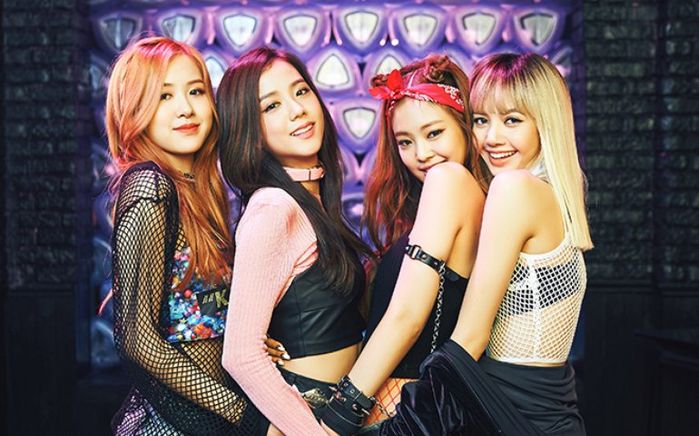 BLACKPINK sắp trở thành nhóm nhạc nữ đầu tiên sở hữu 3 MV 1 tỷ view