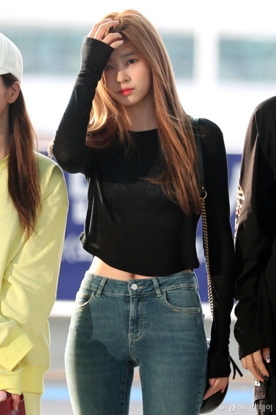 3 mỹ nhân IZ*ONE có style đỉnh nhất: Jang Won Young nữ tính