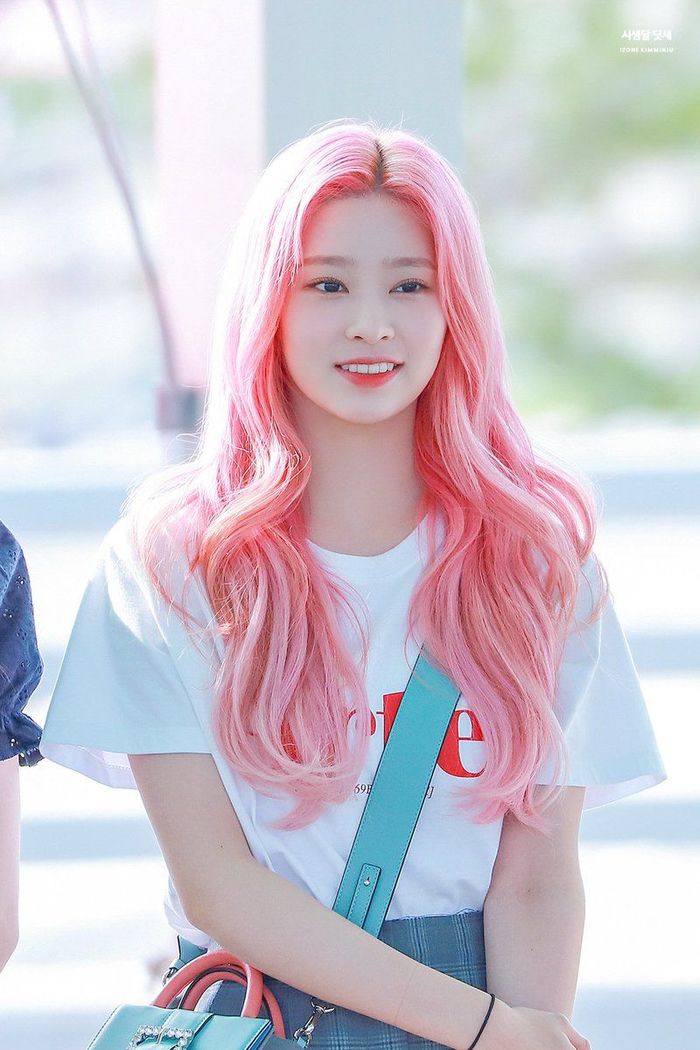 3 mỹ nhân IZ*ONE có style đỉnh nhất: Jang Won Young nữ tính