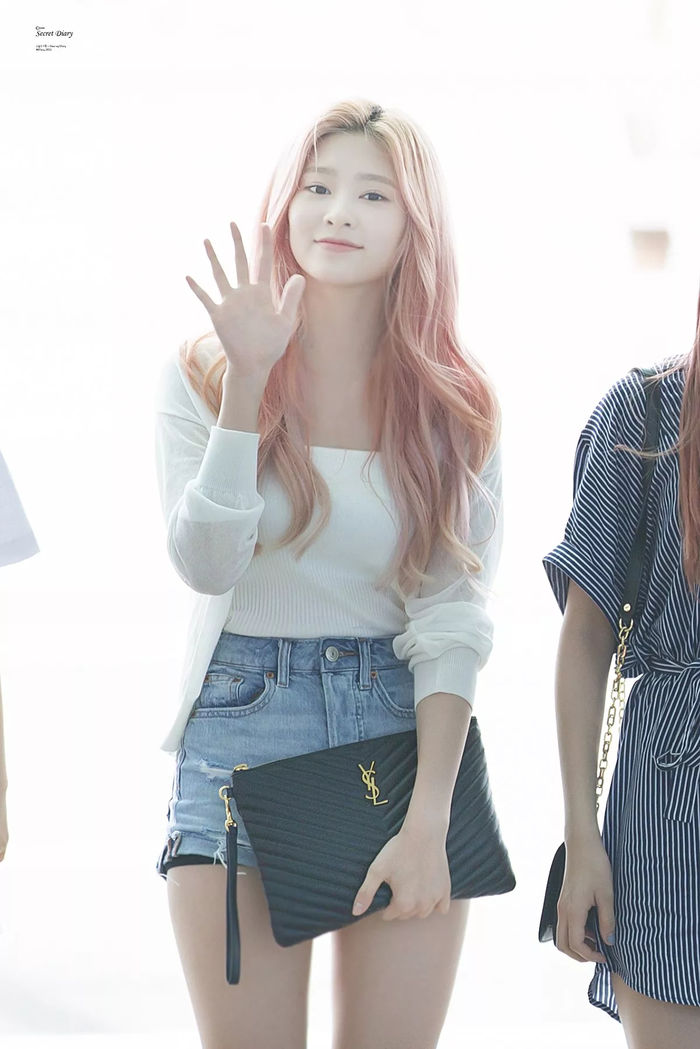 3 mỹ nhân IZ*ONE có style đỉnh nhất: Jang Won Young nữ tính