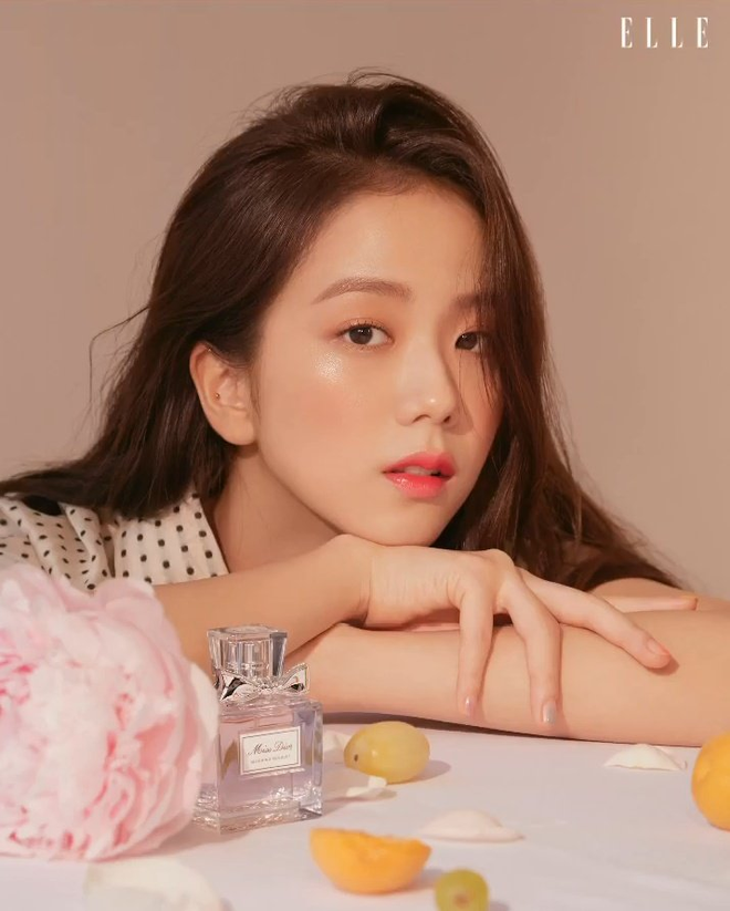 Top 10 idol nữ hot nhất hiện nay: BLACKPINK, RED VELVET tranh gay gắt