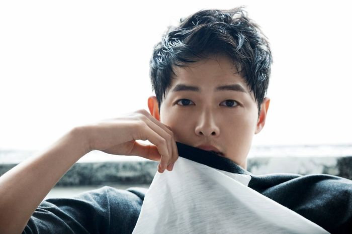 Sau ly hôn: Song Hye Kyo vẫn giữ được độ hot, Song Joong Ki mất hút