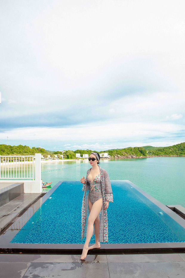 Hoa hậu Giáng My đẹp nín thở trong loạt ảnh diện bikini ở Phú Quốc