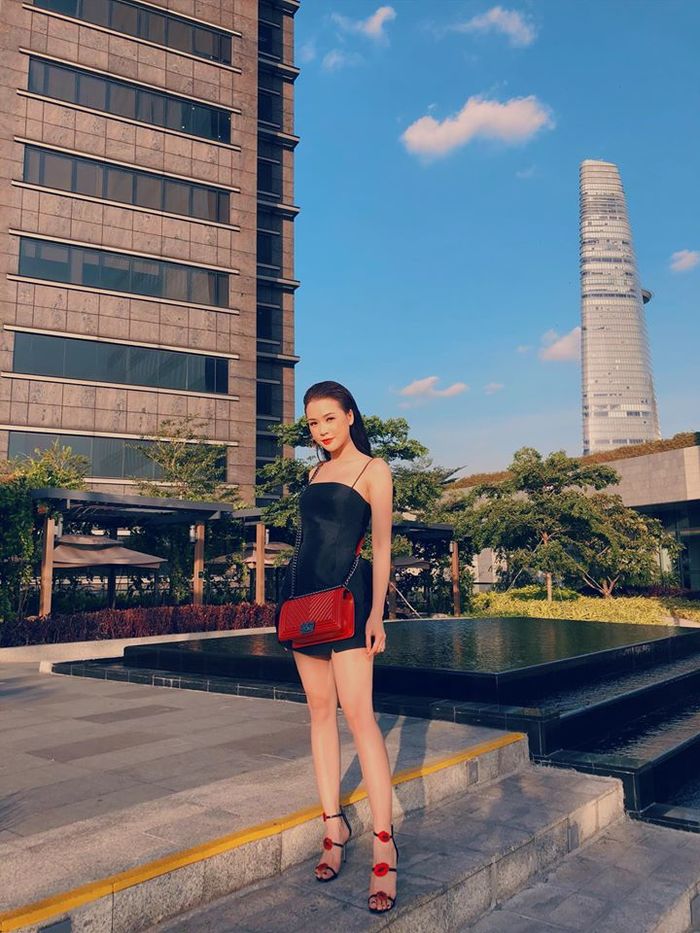 Sam là đại gia U30: BST túi hiệu gây sốt, tài khoản hơn 50 tỷ đồng