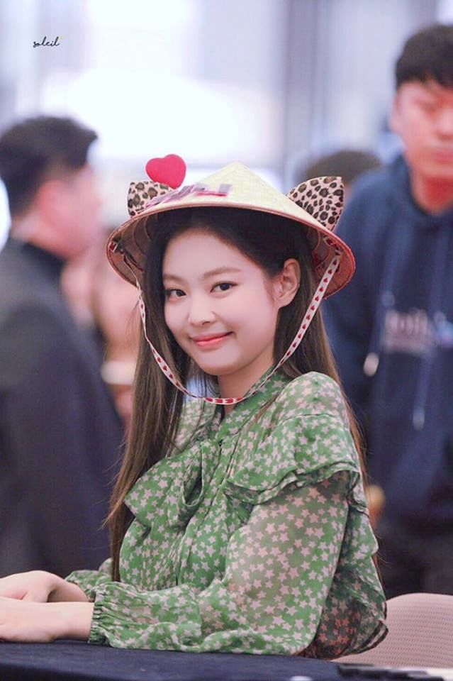 Phải đối mặt với anti-fan, Jennie để lộ nhiều dấu hiệu bất ổn tâm lý