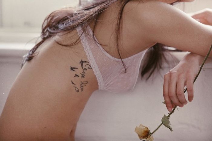 7 vị trí trên cơ thể chớ dại xăm mình: dưới cánh tay là vùng đau nhất