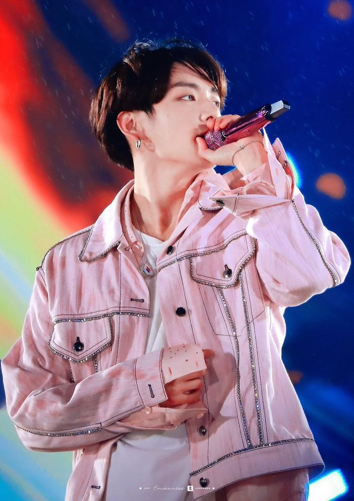 Jungkook, TVXQ vừa chạy bộ vừa hát để luyện giọng: TWICE nên học tập
