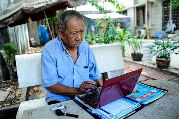 Nghệ sĩ Mạc Can cảm thấy rất oai khi có mặt trong Ván Bài lật ngửa