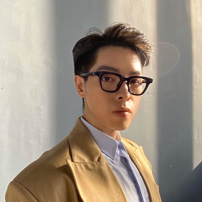 Đăng ảnh selfie, Đức Phúc gây ngỡ ngàng vì hao hao T.O.P (BIG BANG)