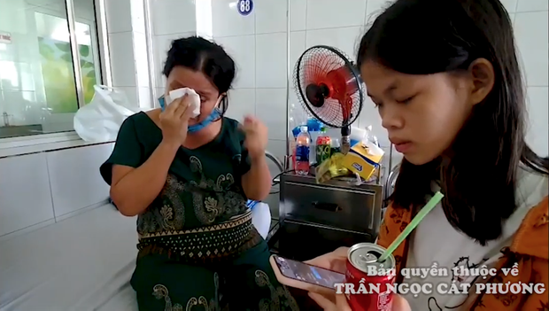 Bố nhập viện vì bệnh nặng, Nga Bento nhận PR để phụ mẹ tiền viện phí
