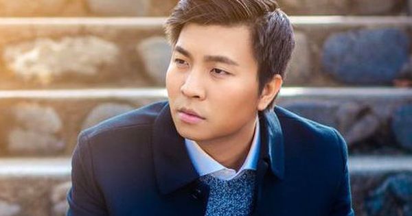 Ca sĩ Anh Khang thông báo đã đăng ký kết hôn tại Mỹ
