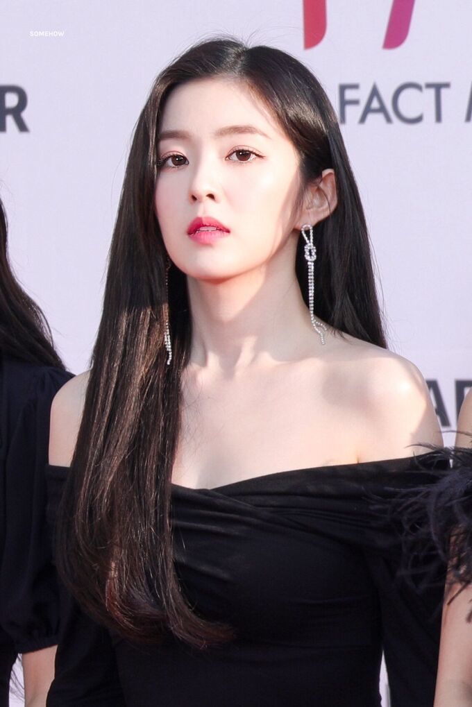 Nữ thần Kpop sở hữu tóc tiên quyến rũ: Arin tóc đen, Rosé nhuộm vàng