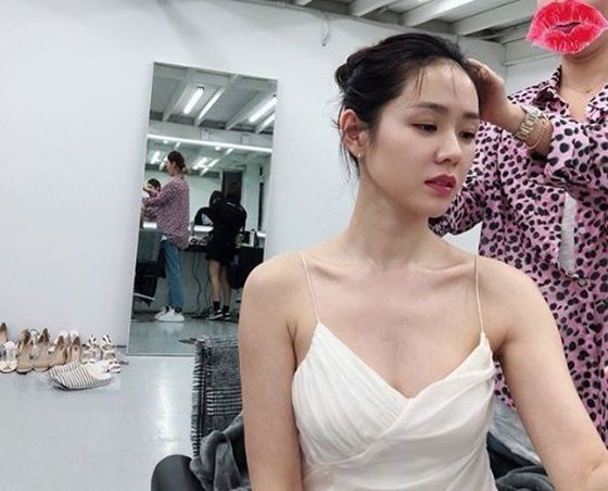 Seohyun, Song Hye Kyo cùng loạt mỹ nhân gây sốt vì đột ngột mặc hở