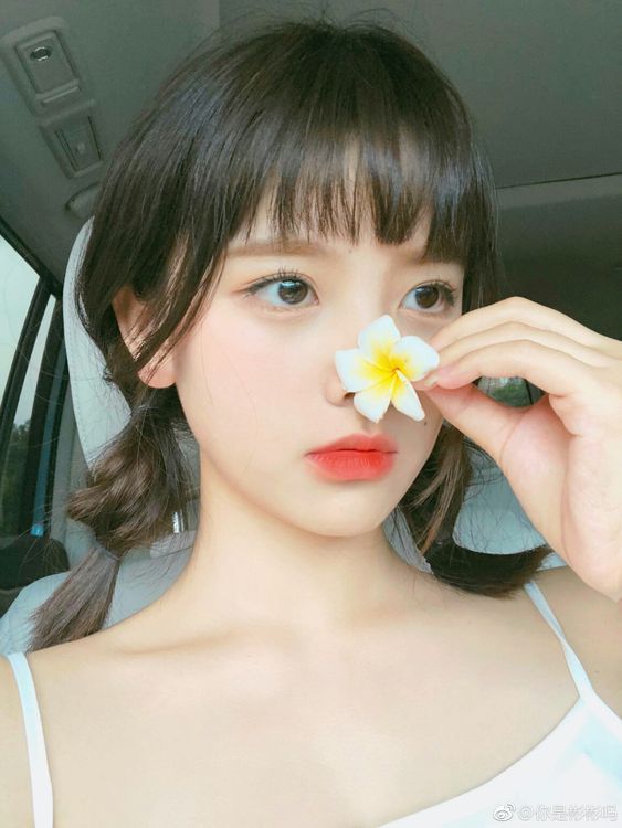Được nhiều “vệ tinh” vây quanh liệu có sướng như nhiều người vẫn nghĩ?