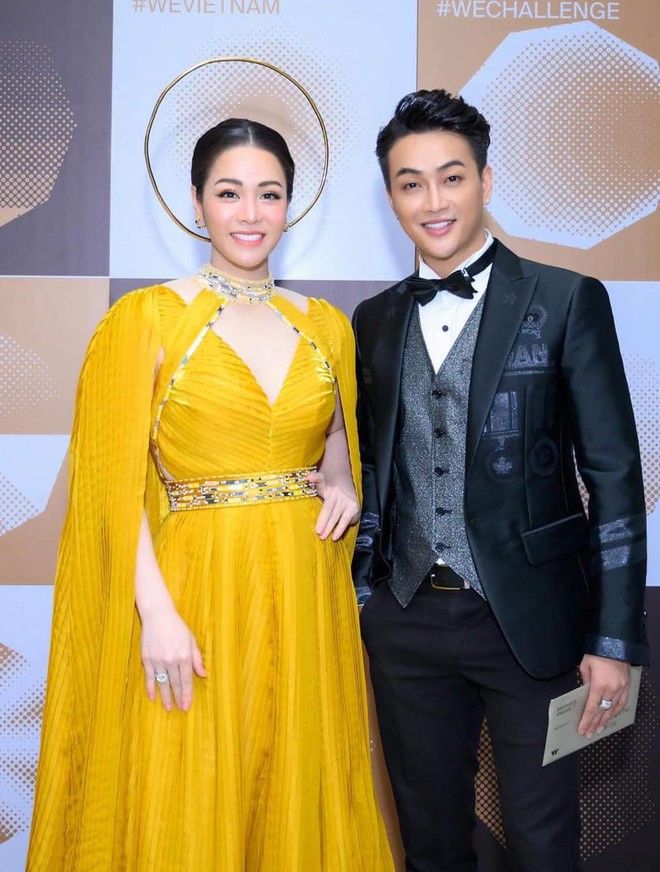 Trước khi có tin hẹn hò, Nhật Kim Anh và TiTi luôn lên đồ đồng điệu