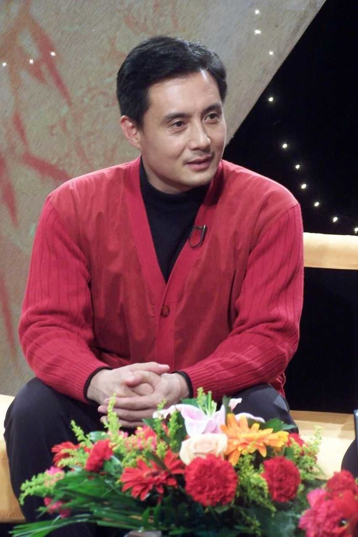 Bạch Long Mã Tây Du Ký 1986: kết hôn 3 lần, mất con 6 lần