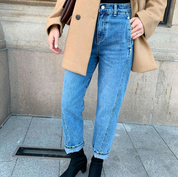 Thiều Bảo Trâm biến hóa đa dạng với quần jeans cực chất