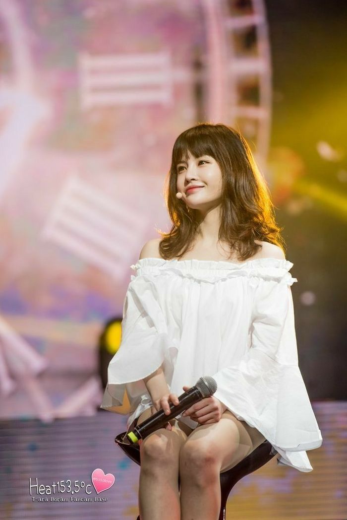 Somi, Momo và hội idol nữ K-pop xinh đẹp nhưng bị chê hát live dở tệ