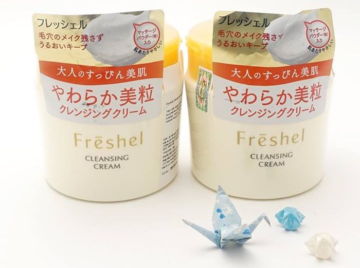 Bí kíp sở hữu làn da Mochi của phụ nữ Nhật: Dùng tẩy trang có Collagen