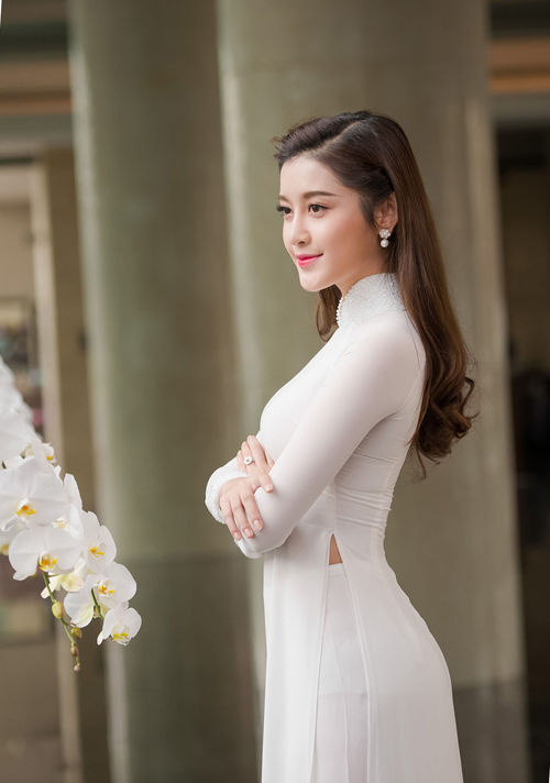 Cao thêm 12cm chỉ sau 3 tháng: Á hậu Huyền My gắn bó với bơi lội
