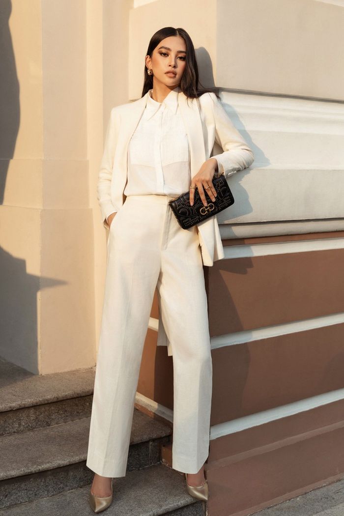 Sao Việt ồ ạt lăng-xê phong cách white on white: Tóc Tiên khí chất