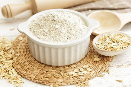 Chữa cháy nắng đơn giản nhờ những món có sẵn trong nhà: sữa, cà chua