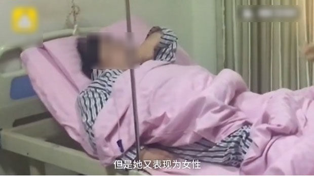 Kết hôn 1 năm, cô gái sốc nặng phát hiện mình hóa ra là đàn ông