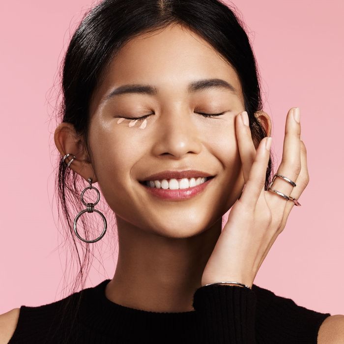 Cơ thể không có biểu hiện 3 nhiều - 2 ít chứng tỏ bạn vẫn xuân thì