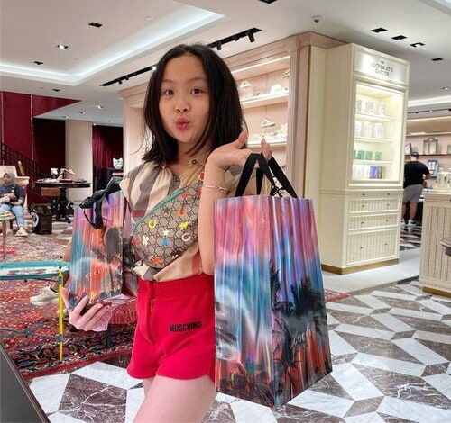 Con gái út nhà Phượng Chanel định theo nghề của Vũ Khắc Tiệp