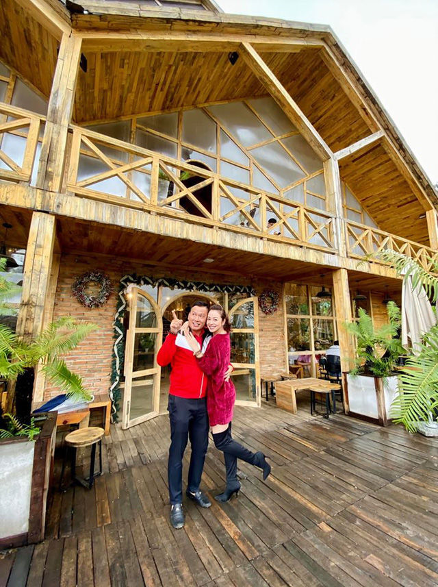 Con riêng mỹ nhân Việt từng gãy gánh may mắn được nhà chồng yêu thương