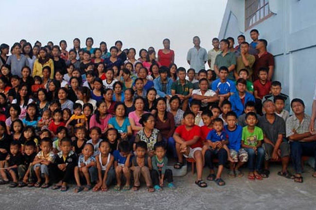Bên trong căn nhà 100 phòng của cụ ông U90, 39 vợ, hàng trăm con cháu