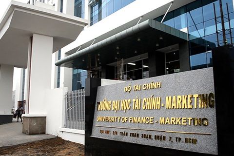 ĐH Kinh tế TP.HCM là trường đầu tiên cho sinh viên nghỉ chống dịch