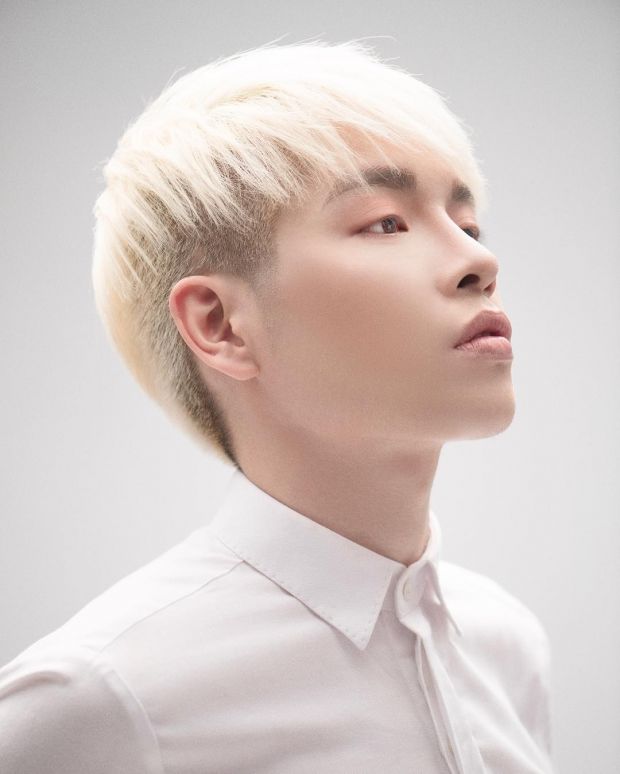 Đăng ảnh selfie, Đức Phúc gây ngỡ ngàng vì hao hao T.O.P (BIG BANG)