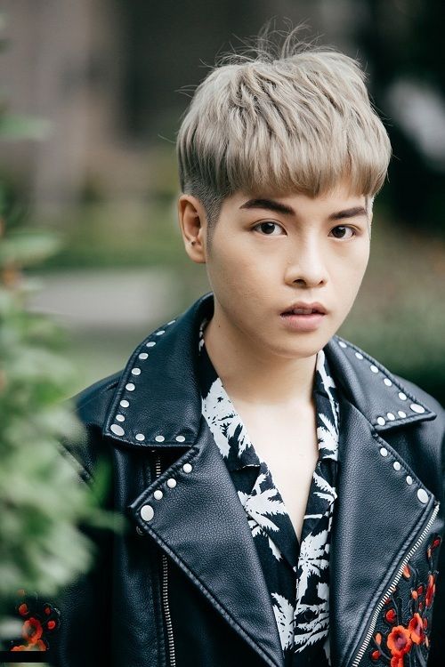 Đăng ảnh selfie, Đức Phúc gây ngỡ ngàng vì hao hao T.O.P (BIG BANG)