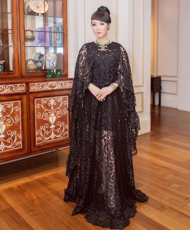 “Đụng hàng” dây chuyền 50 triệu: Phượng Chanel lép vế trước Giáng My