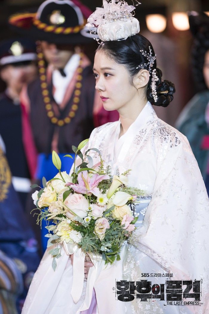 Trọn bộ ảnh cưới đẹp như mơ trên màn ảnh của Jang Nara