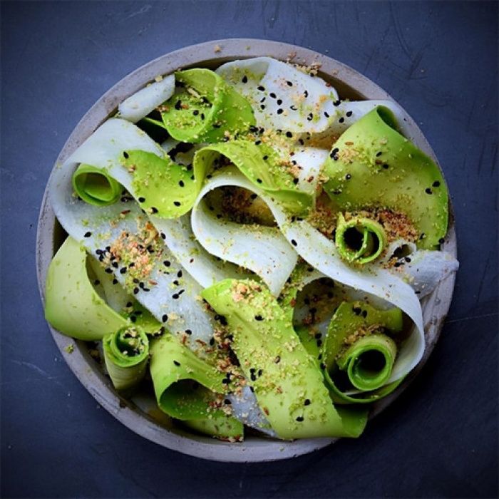 Những công thức món ăn với bơ để có vòng eo 56cm: Sandwich bơ