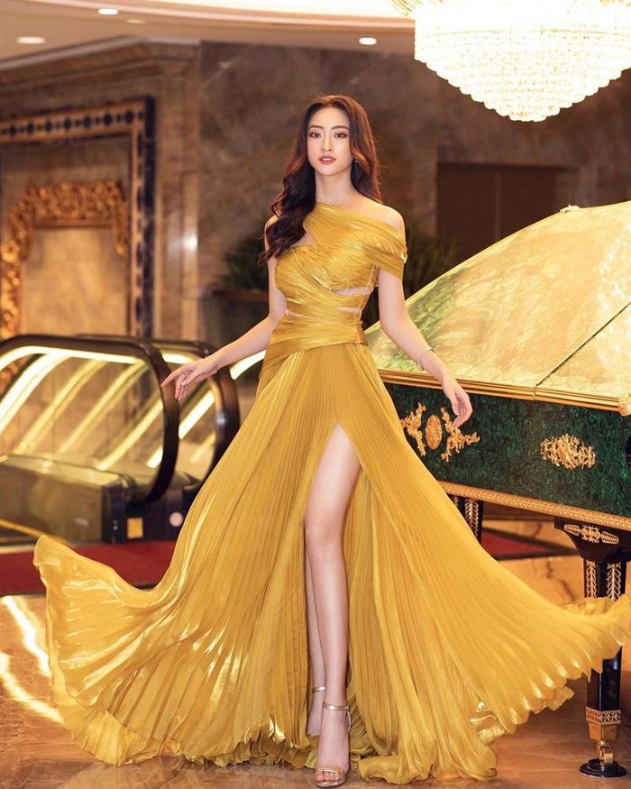 Hari Won đụng hàng 2 Hoa hậu: Bất lợi về chiều cao nhưng vẫn nổi bật