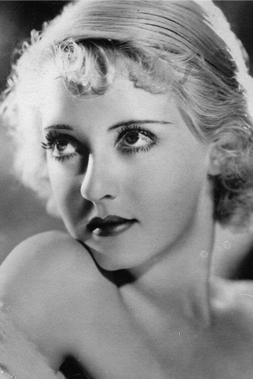Làm đẹp như sao Hollywood xưa: Marilyn Monroe vẽ môi căng mọng