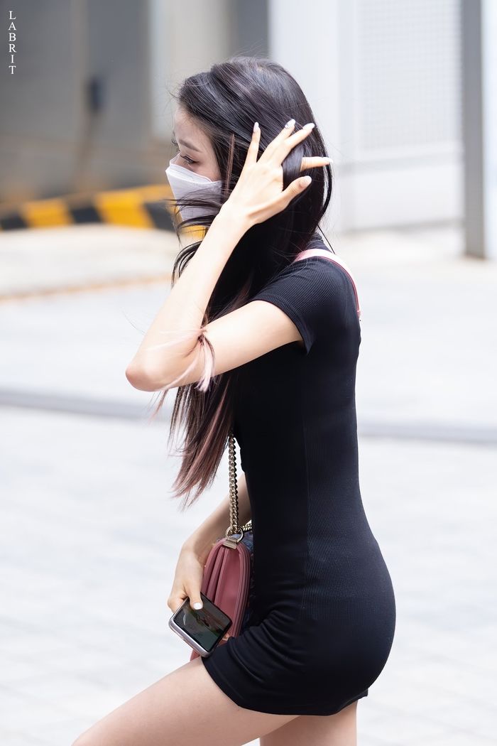 10 idol có style đi làm ghi điểm tuyệt đối: Mina khí chất tiên tử