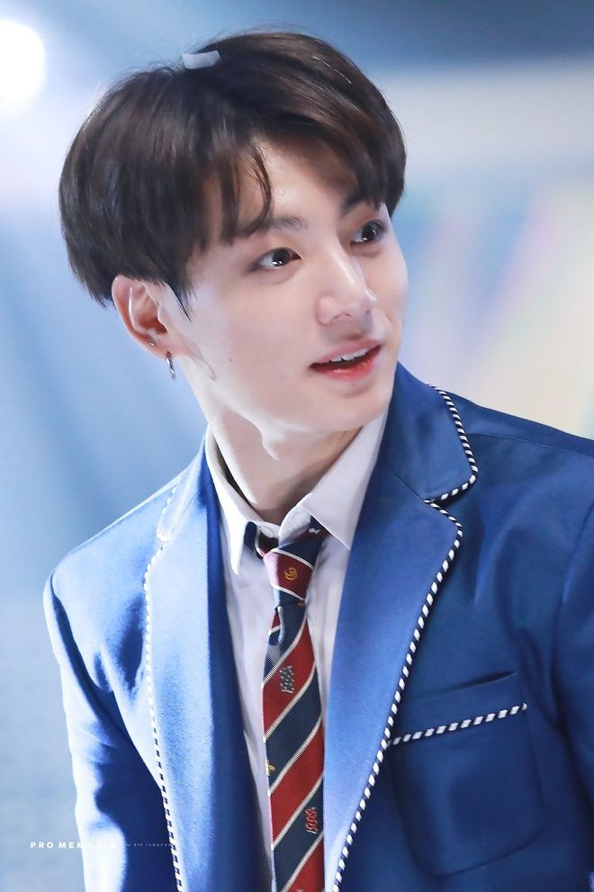Top 10 idol được tìm kiếm nhiều nhất trên Google: BTS thắng thế