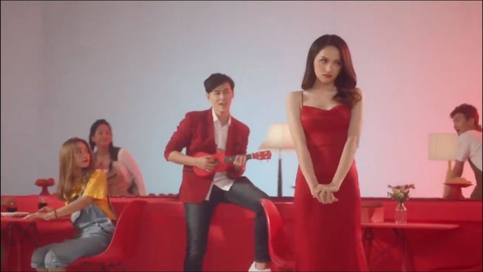 Khánh Ngô được cho trở lại Người Ấy Là Ai vì nữ chính Hương Giang