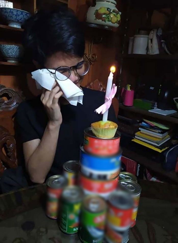 Khóc ròng vì sinh nhật tháng 8, đúng ngay lúc COVID-19 trở lại